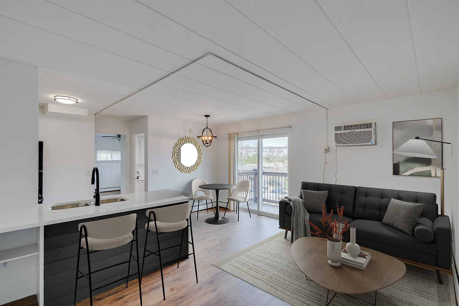 4000 Ledgewood Dr — Photo 1