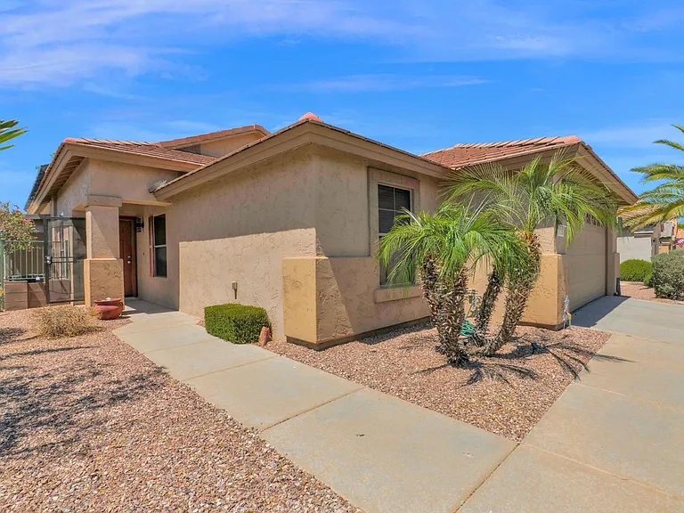 18166 W Camino Real Dr — Photo 3