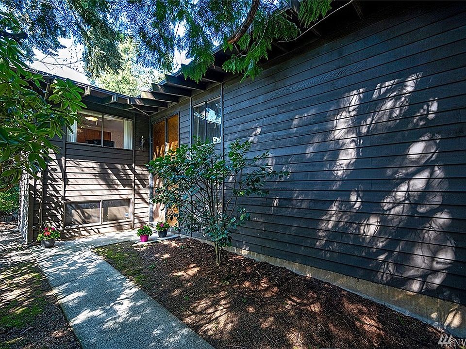 1st image of 12523 17th Ave NE