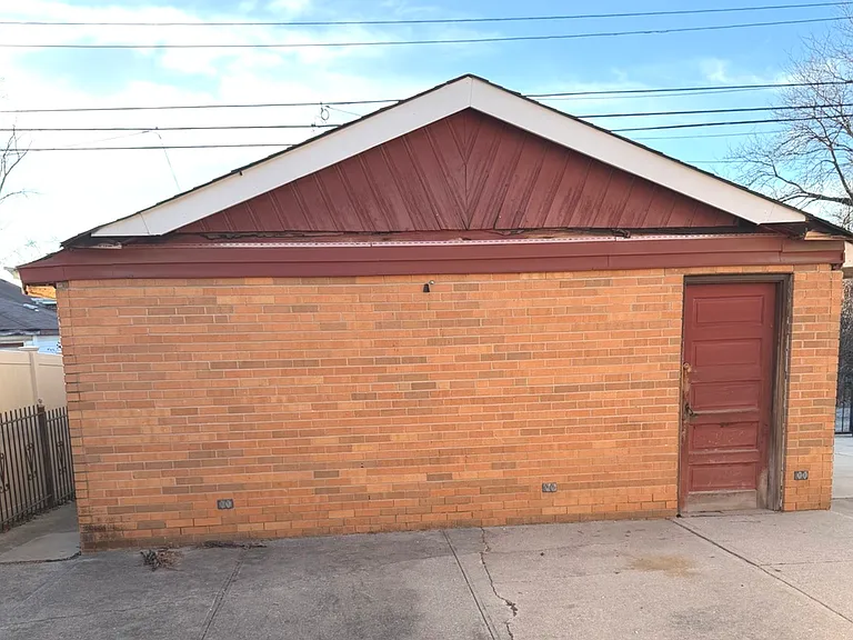 11706 S Artesian Ave — Photo 20