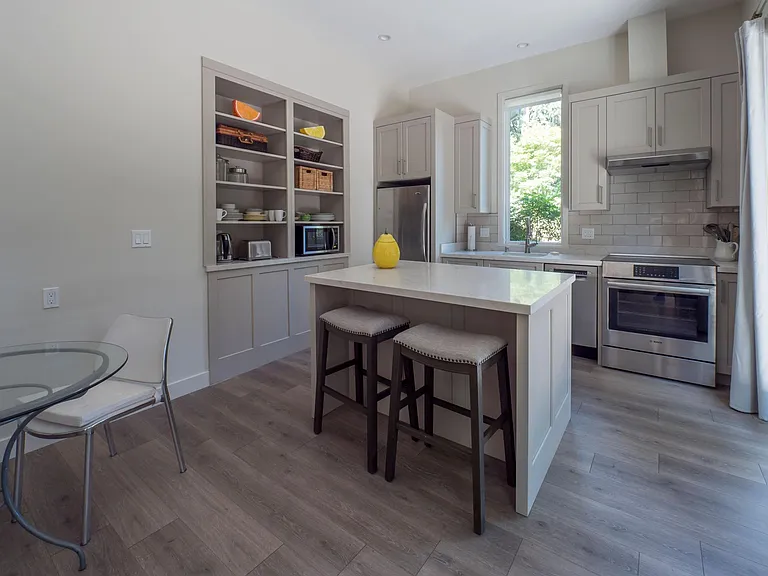 143 Carson Rd — Photo 2