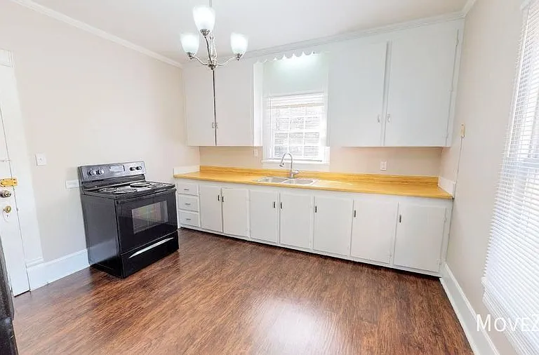 130 Spring St SW #4 — Photo 2