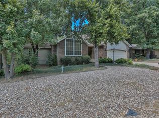 21 Hurlford Ln, Bella Vista, AR 72715