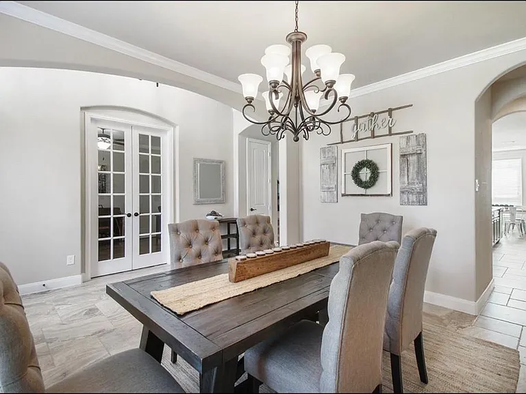18002 Heartsong Dr — Photo 5