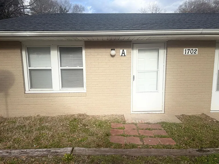 1702 Gunter St #A — Photo 8