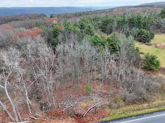 3rd image of 361 Troy Rd