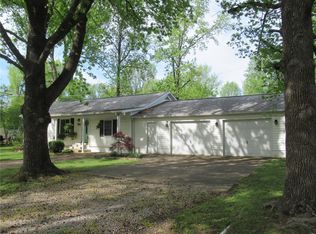 511 Saint Johns Ave, Saint James, MO 65559