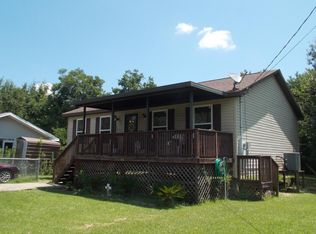 400 Olivari St, Waveland, MS 39576