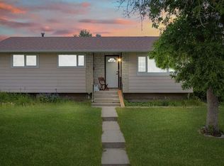 2235 E 43rd St SE, Calgary, AB T2B1H4