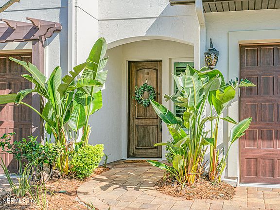 3rd image of 13321 SANTORINI Drive