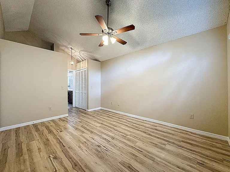 5392 Rocking Horse Pl — Photo 12