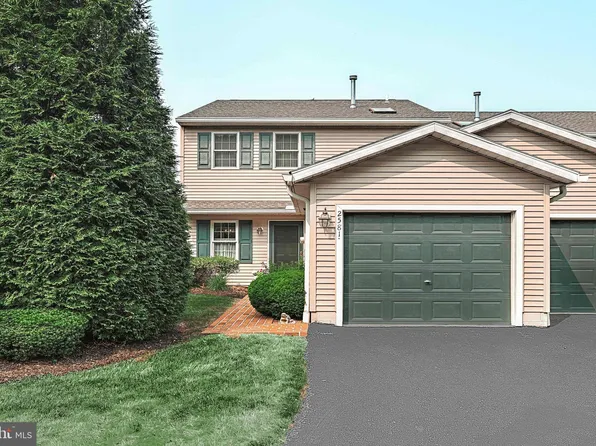 2581 Grandview Park Dr, York, PA 17408