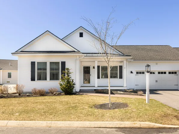 41 Maxwell Woods Drive #37, Cape Elizabeth, ME 04107