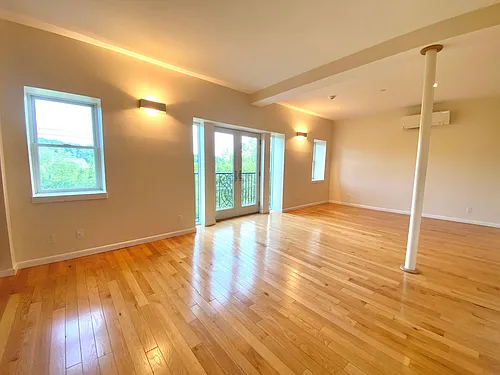 111 Abeel St Photo 1