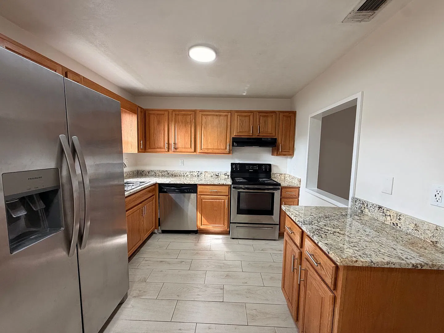 Charming 2BR/1.5BA Townhome - Ideal Location in Port Orange — Photo 4