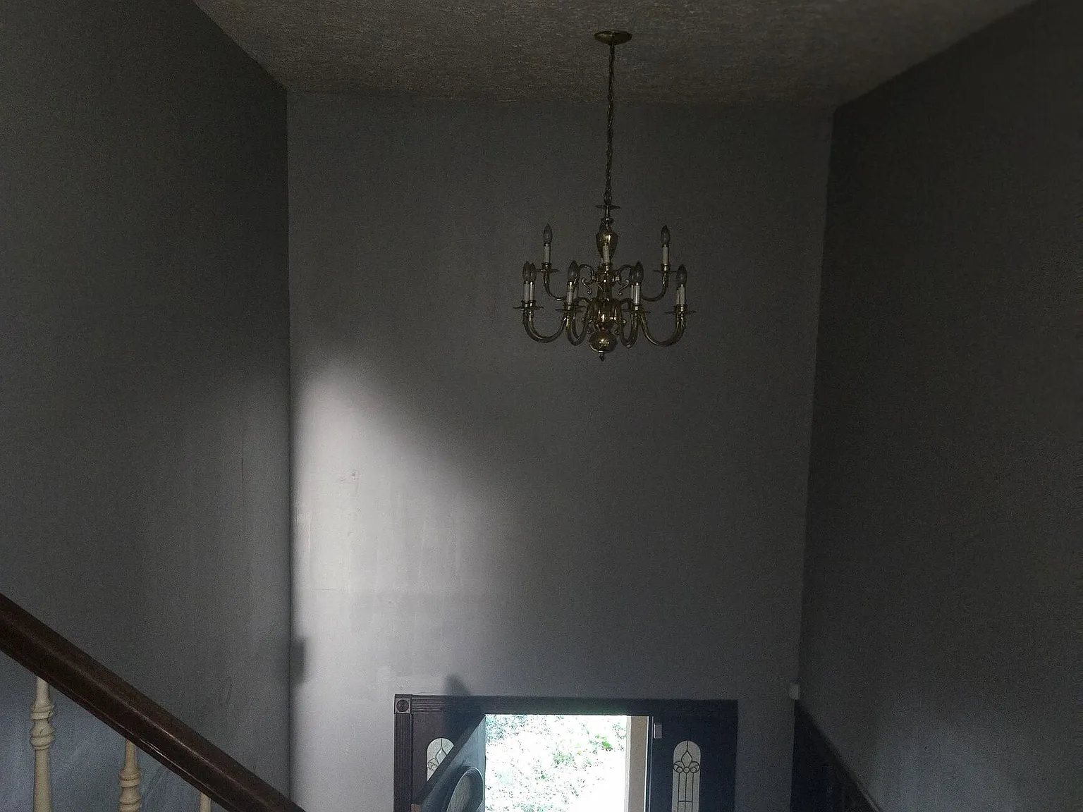 4 bed, 3.5 bath, 2300 sqft, $2,300 — Photo 3
