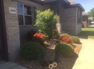 1605 Palm Spgs, Searcy, AR 72143