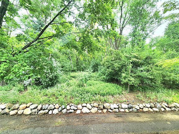 4th image of 1289 Northdale Blvd NW