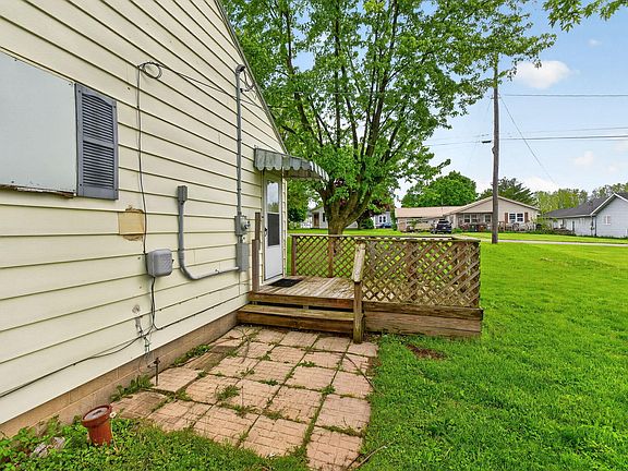 5th image of 682 Scioto St