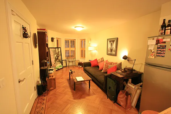 Rented by Dwell Residential Inc | media 20