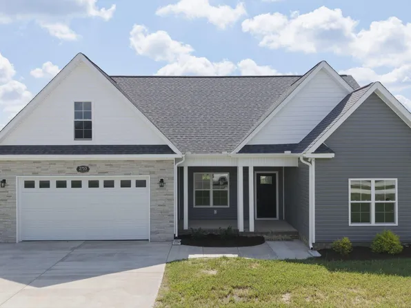 2753 Whitaker Glen Drive, Farmville, NC 27828