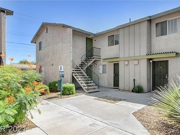 3rd image of 904 Jones Blvd #2