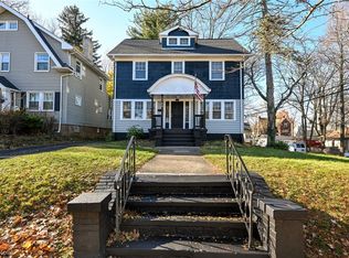 1188 Cleveland Heights Blvd, Cleveland Heights, OH