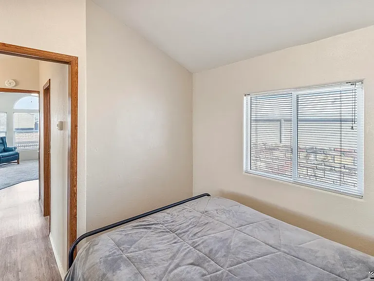 12625 E 46th St — Photo 29