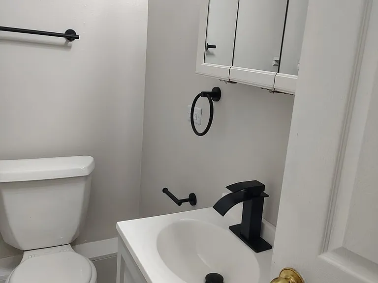2955 N Spaulding Ave #2F — Photo 7