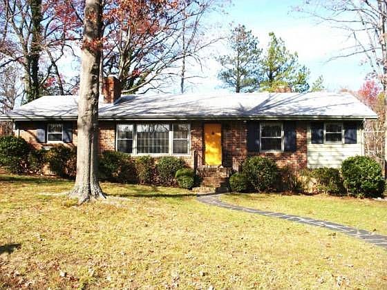 1st image of 8402 Glendale Dr
