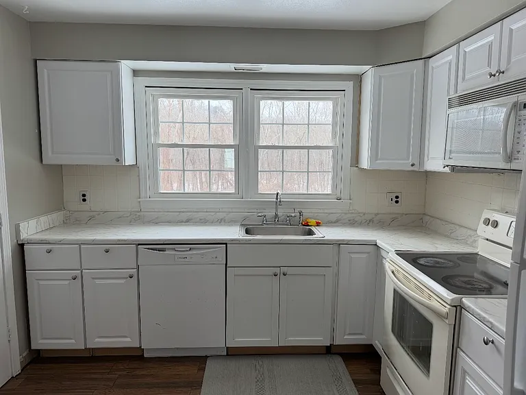 Hillandale Rd — Photo 3