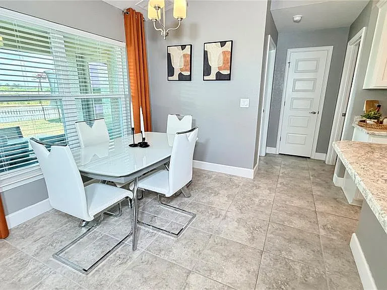 4015 Tullamore Ln — Photo 19