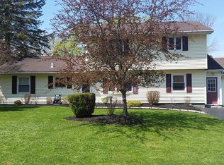29 Arbor Dr, New Hartford, NY 13413