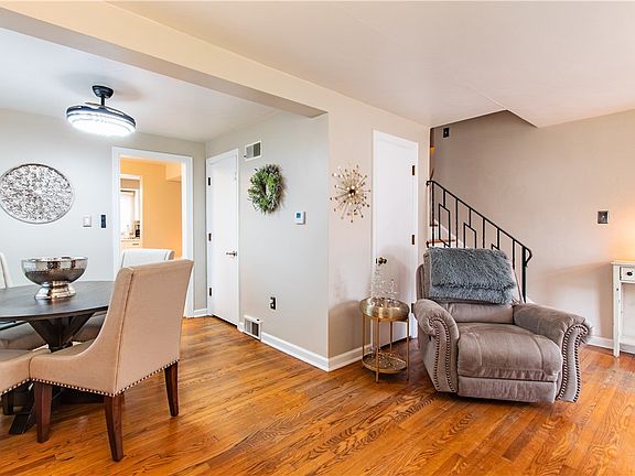 5th image of 231 E Metzger Ave