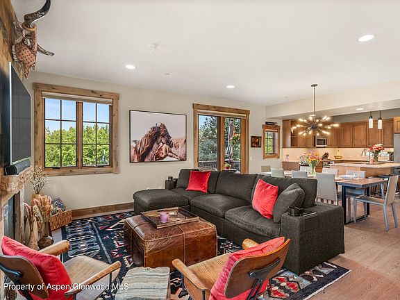 5th image of 111 Juniper Trl