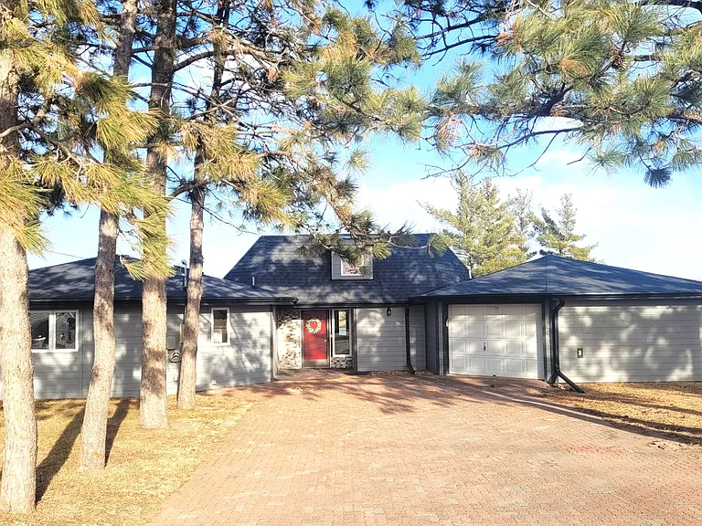 1055 Platteview Dr — Photo 1