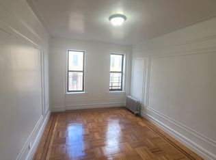 303 E 209th St #5E, Bronx, NY 10467