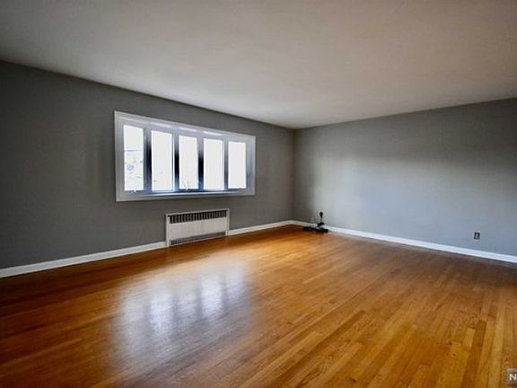 4th image of 166 Morningside Ln