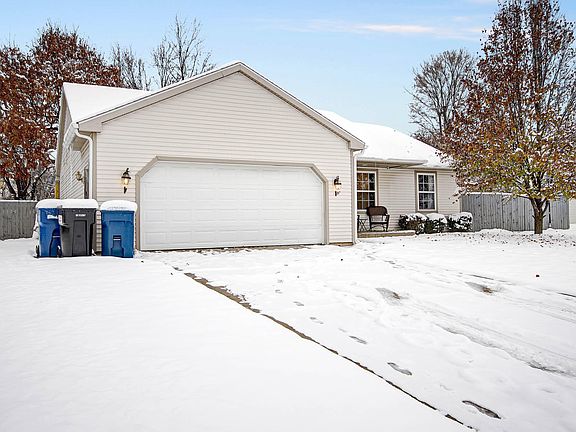 2nd image of 2235 Sunsprite Dr #32