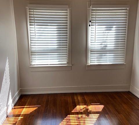 3rd image of 2527 N Maroa Ave