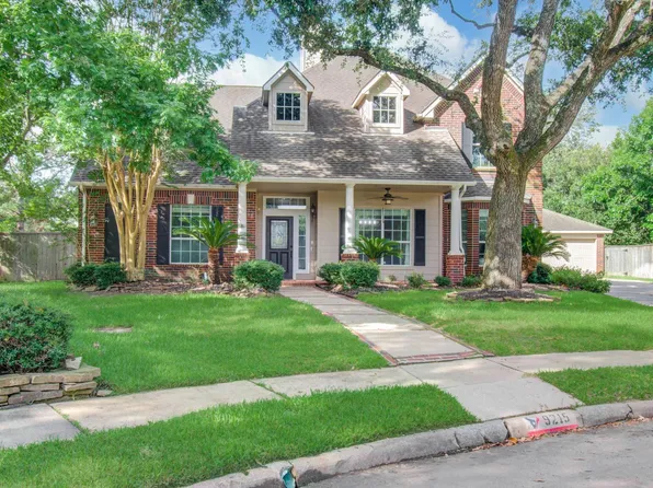 9215 Horse Cave Cir, Spring, TX 77379