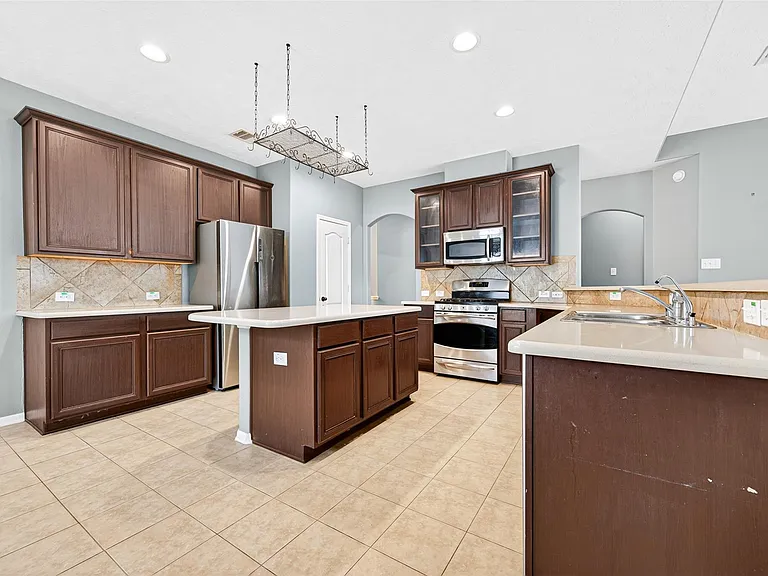 24822 Diamond Run Ct — Photo 17