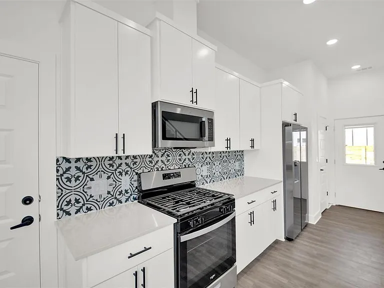 7603 Carver Ave #1-A — Photo 5