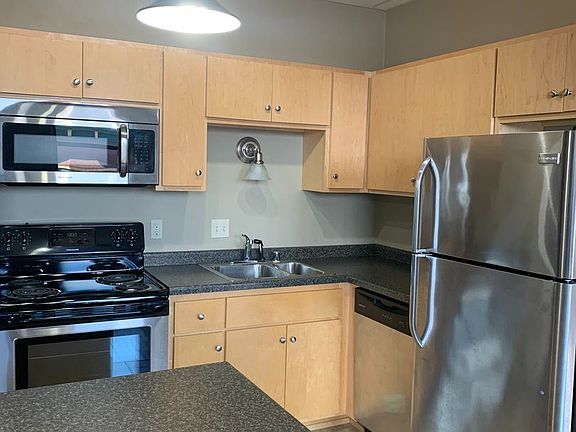 3rd image of 241 N Broadway St #305