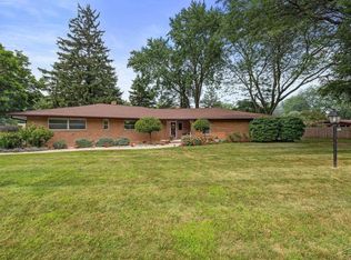 1396 W Delta Dr, Saginaw, MI 48638