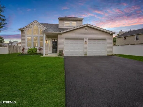 23 Sami Drive, Howell, NJ 07731