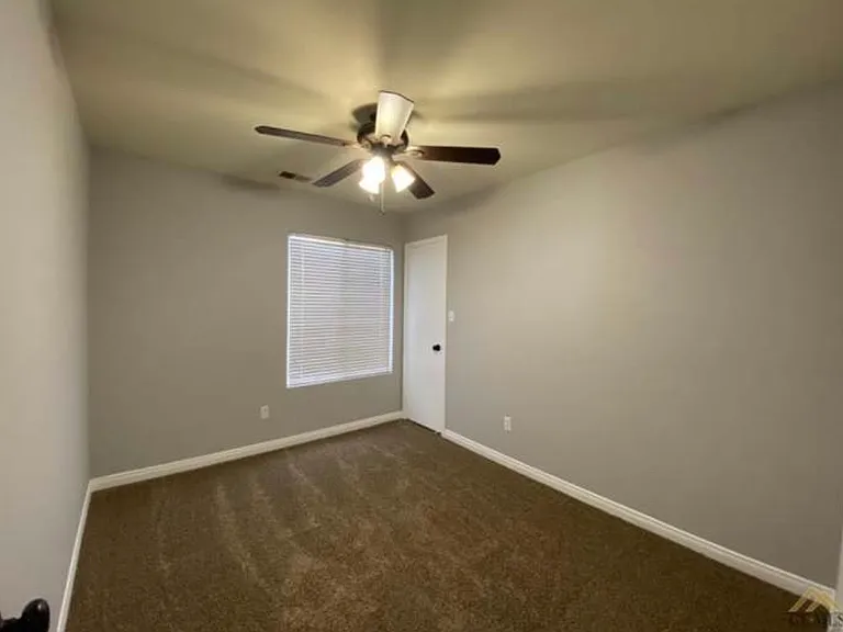6002 Piacenza Pl — Photo 10