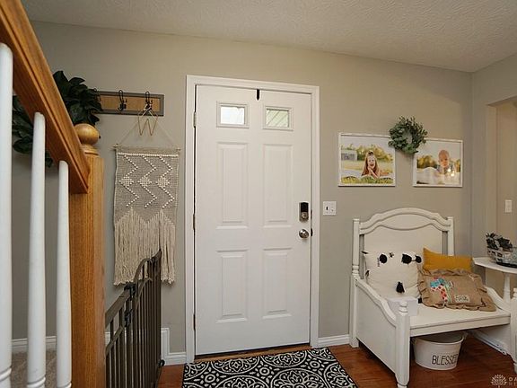 3rd image of 546 Babbling Brooke Dr