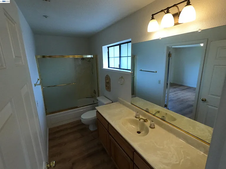 19179 Alpha Ct — Photo 28