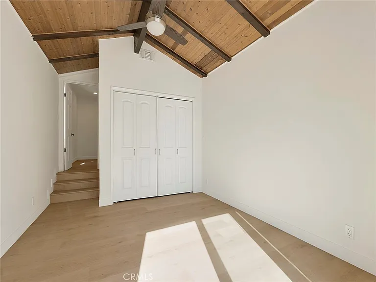 2108 N Pass Ave — Photo 20